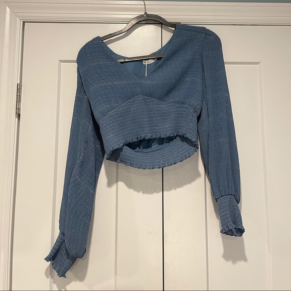 Cropped blue long sleeve top v neck - Picture 1 of 2